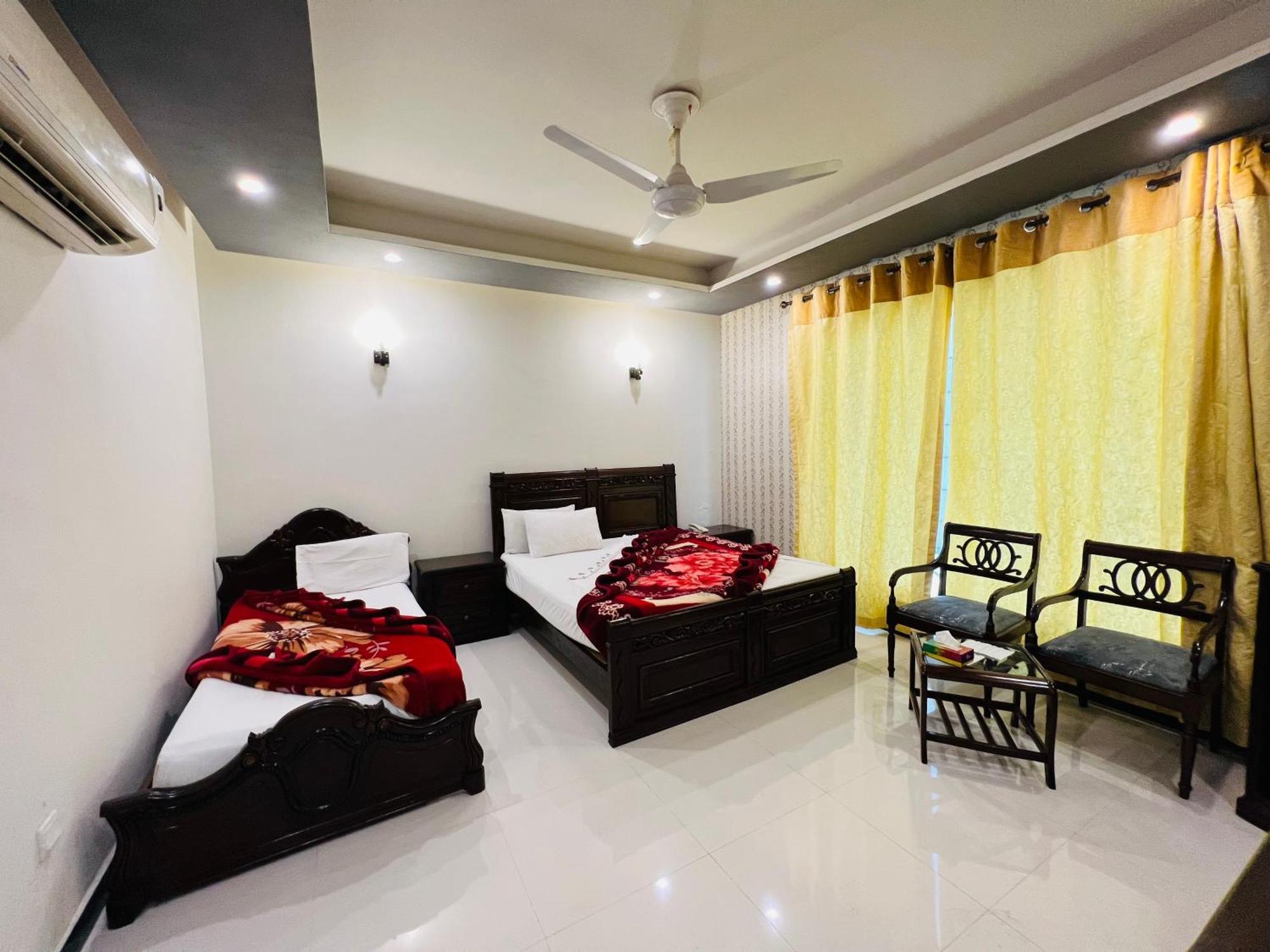 Holiday In Islamabad Exterior foto